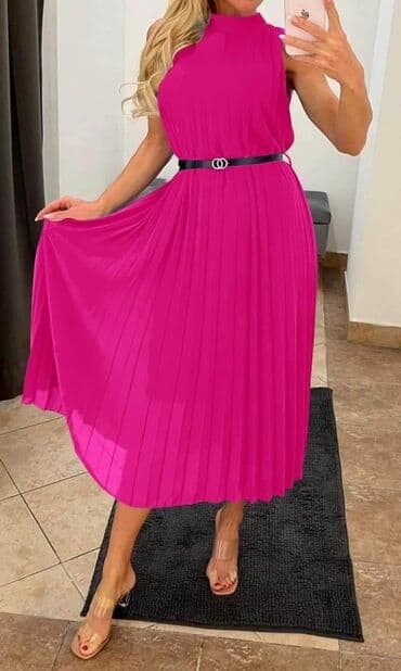 prelepe haljine: Prelepa haljina 
Do xxl
2400din — 2