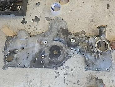 koturace za izvlacenje drva: POKLOPAC MOTOR ZA SUBARU OUTBACK ZA 2010. GOD — 1
