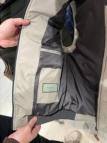 krem kosulja: Muški puffer prsluk CANALI - Model: bez rukava, ravnog kroja sa — 3