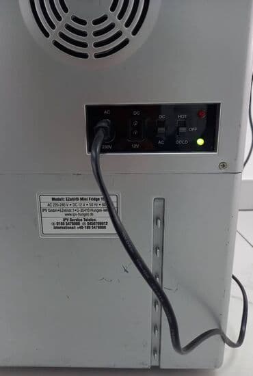 Coffee Makers & Coffee Machines: Mini frizider EzeTIl Ispravan mini frizider poznatog svetskog — 4