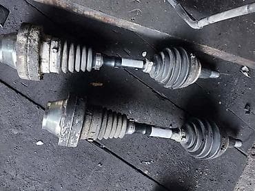 POLUOSOVINE SA ZGLOBOVIMA ZA AUDI Q7 OD 2005. DO 2011. GOD. | na lalafo.rs POLUOSOVINE SA ZGLOBOVIMA ZA AUDI Q7 OD 2005. DO 2011. GOD. |