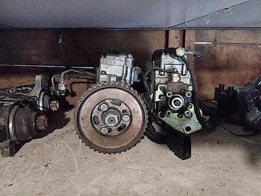 nnes auto kovin: BOSH PUMPA ZA VOLKSWAGEN GOLF 4 | Bosh pumpa 66kw 81kw Ostali delovi — 1