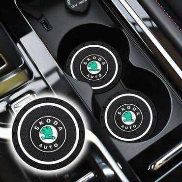 adapter za auto upaljač sa 220v na 12v: Neklizajuća podloga držača za čaše - ŠKODA Neklizajuća podloga držača — 1