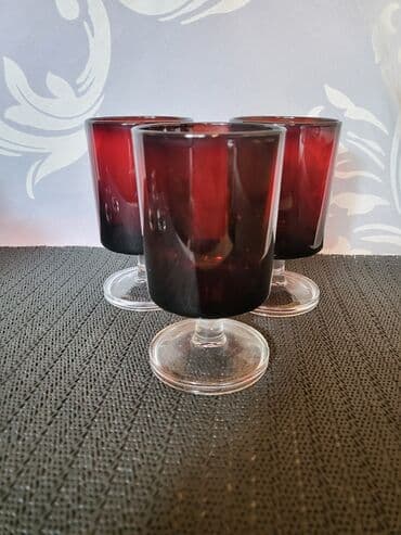 swarovski case za vino cena: Case nove za vino Luminarc francuske iz 80ih. Case bez ostecenja,sve — 7