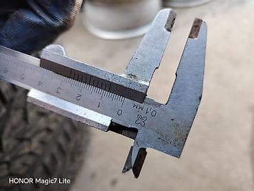 gume esa tecar: Gume 225 45 R17 Dot 23 — 2