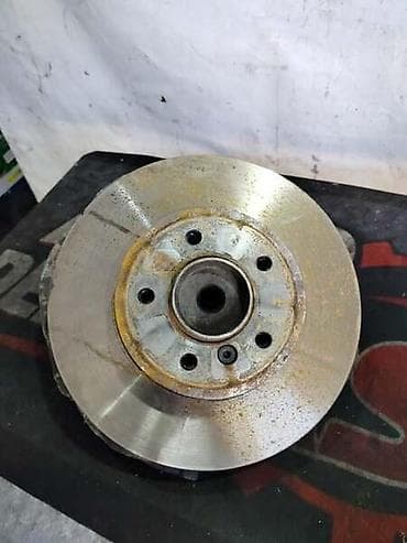 PREDNJI LEVI KOCIONI DISK SA GLAVCINOM ZA BMW 520 OD 2007. DO 2010 na lalafo.rs PREDNJI LEVI KOCIONI DISK SA GLAVCINOM ZA BMW 520 OD 2007. DO 2010