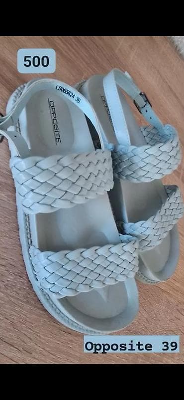 Ženske sandale Opposite, broj 39. Svetloplave boje, sa dve široke