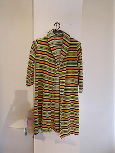 Men's Clothing: Pruge kardigan/haljina od mekanog pletiva, bez kopčanja. Dužina do — 1