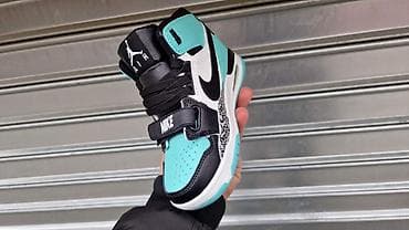 Dečije jordan patike
Brojevi od 31 do 36 za samo 3500 din na lalafo.rs Dečije jordan patike
Brojevi od 31 do 36 za samo 3500 din