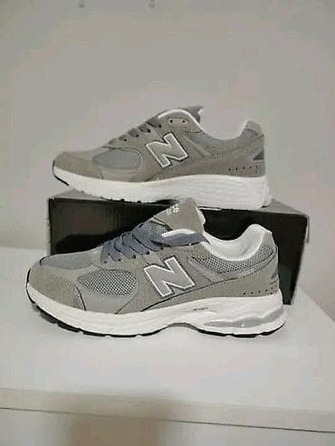 nike command patike: Dostupni br 36-41. Cena 3400 din
💋 — 1