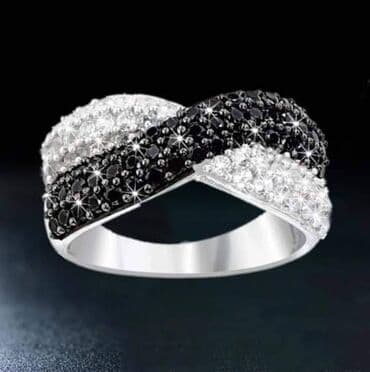 Veličina 6 7 8 9
Cena:1100din na lalafo.rs Veličina 6 7 8 9
Cena:1100din