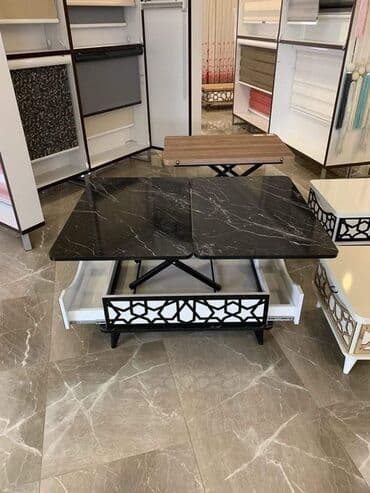 trpezarijski sto od paleta: Dostupne su 4 boje, Dimenzije stola su 60x90, a kada se rasklopi — 1