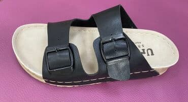 nike papuce benassi: Anatomske papuce
36-41
Cena 2400 din — 2