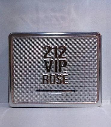 Personal Items: CAROLINA HERRERA 212 VIP ROSE EDP 80ML+BL100ML | Carolina Herrera — 1