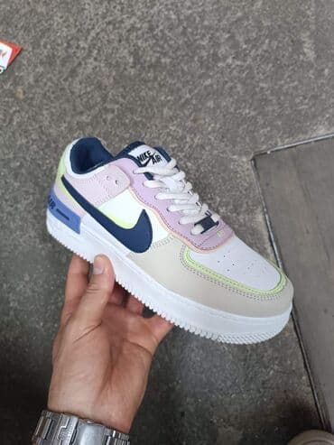 nike react 270: 41 — 5
