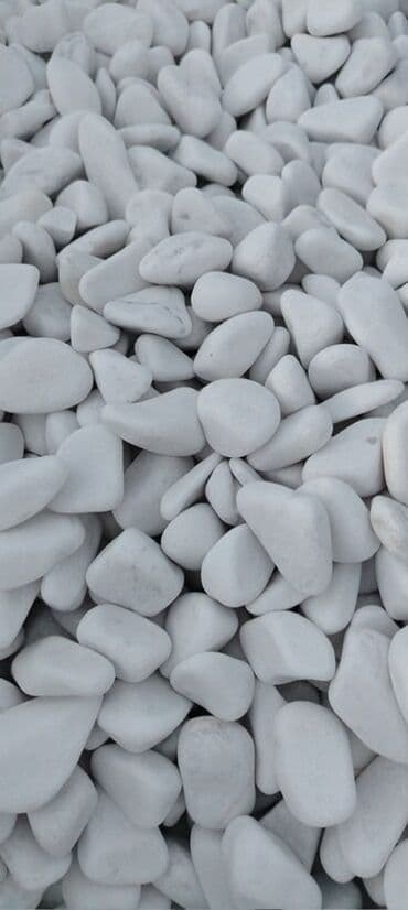 Prehrambeni proizvodi: Beli dekorativni oblutci – prirodni, obli kameni za uređenje dvorišta — 1