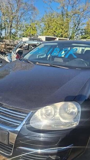 globber 4 in 1: VOLKSWAGEN JETTA 2008. GOD. - KOMPLETAN AUTO U DELOVIMA — 1