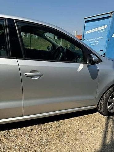 kapice za ventile: VRATA ZA VOLKSWAGEN POLO | Prednja desna vrata za Polo 6R Odlicno — 3