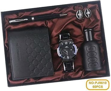 louis vuitton kais cena: Muški set idealan za poklon. Cena 3400 dinara
💋 — 3