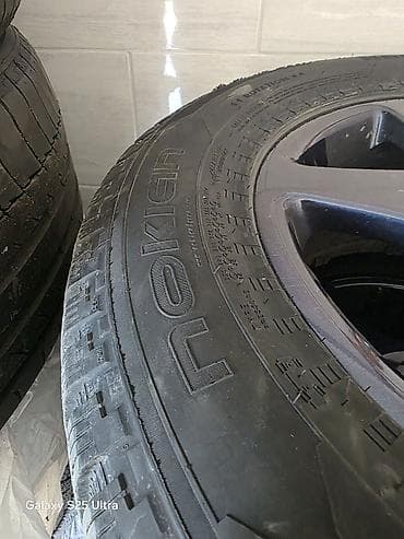 jednorog guma: U Akciju prodajem 4 felne sa zimske gumama za Džipa Mercedesa ML — 1