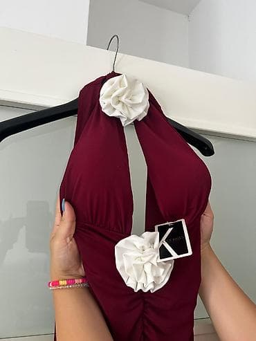 bonati uzice: Elegantna bordo haljina – Kiss Miss — 2
