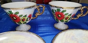 Ostala kuhinjska oprema: Set od dve šoljice za čaj/kafu sa tacnama – dekorativni porculan - — 2