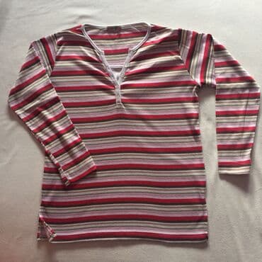 Women's T-shirts and tops: Color - Multicolored — 1