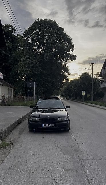 polovne zimske gume 16: Na prodaju bmw 316i 77kw 105ks
Registrovan do 19.5.2027 — 1