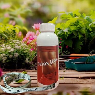 lidl parfemi zenski: Detox line tečnost u beloj plastičnoj ambalaži. Tečnost je namenjena — 1