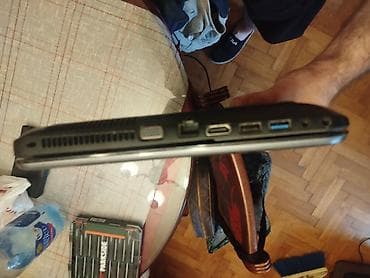 toshiba laptop: Toshiba Satellite laptop C855-2GD
Nepoznato stanje.Bez punjaca — 9