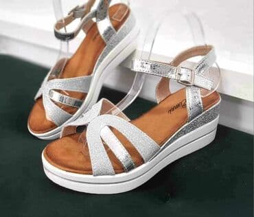 sandale labrador: 3200 — 4