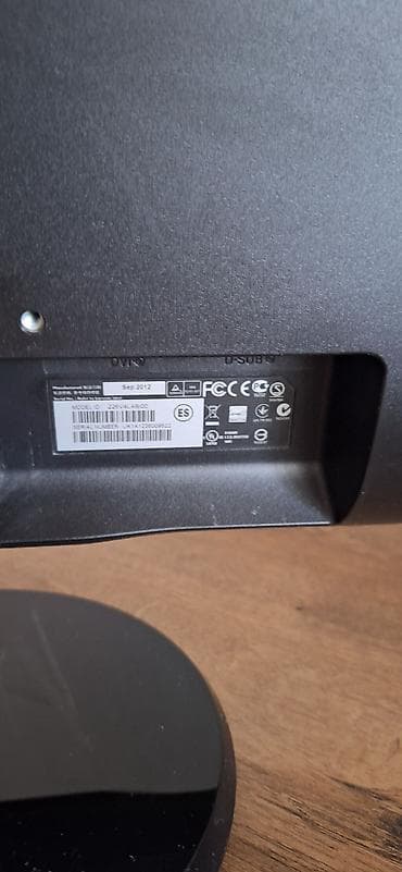 drzac za ruter na tv: Philips LED monitor – model 226V4LAB/00 (serija 226V4L) - — 2