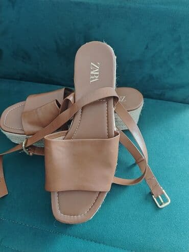 Ugg obuća: Sandale, Zara, 39 — 5