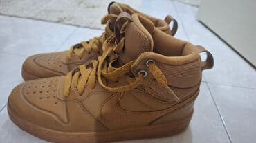 ugg cizme sa krznom: Nike patike – 2 para 1) Plave trkačke patike - Brend: Nike - Boja — 4
