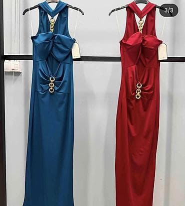 crno zlatne haljine: Elegantna haljina – model sa izrezom i zlatnim detaljima koja — 3