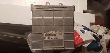 prodavnica auto delova: MOTORNI KOMPIJUTER ECU ZA AUDI 100, A4, A6 . OD 1993. DO 1999. GOD — 2