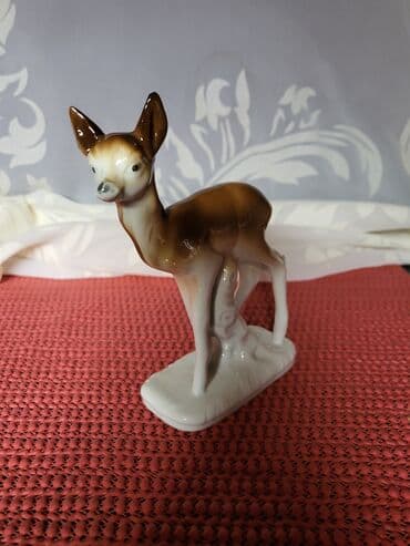 velike svece: Figura nova nemacka foreign 70,80te. Porcelanska figura,sve na njoj — 3
