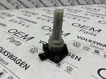 audi 100 2 mt: SENZOR NIVOA ULJA ZA VOLKSWAGEN GOLF 6, GOLF 7, PASSAT B7 . - 06K — 2
