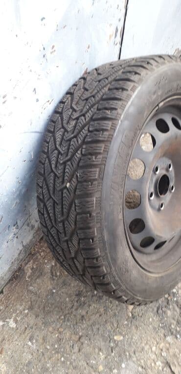 zimske gume i felne: Prodajem gume zimske sa celicnim felnama i orginal ratkapama 5x12" — 3