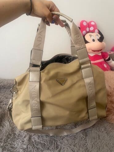 armani torba: Prada torba snizena 1500 din akcija — 2