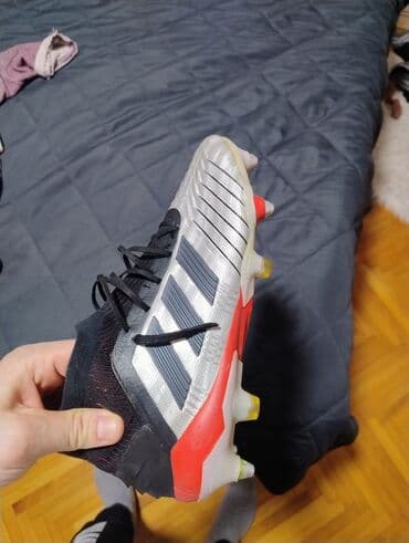 dva i po muskarca sa prevodom na srpski: Football boots, Adidas, size - 43 — 1