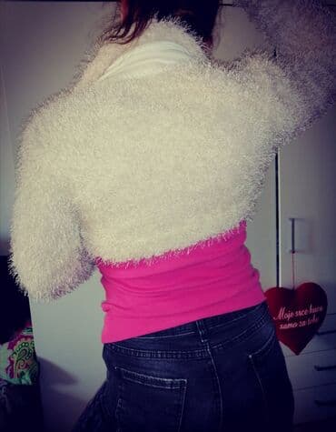 Kratka jakna od veštačkog krzna — 3