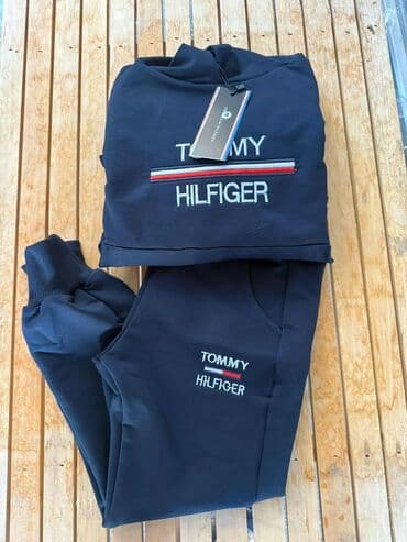 tommy hilfiger helanke: Trenerka sa kapuljačom, dostupna u više boja, idealna za sportske — 2