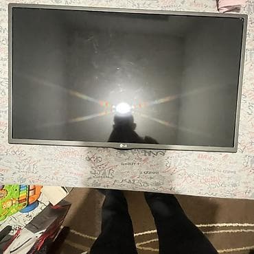 polovne konzole: LG LED TV sa zidnim nosačem - Dijagonala ekrana približno 32" (mereno — 2