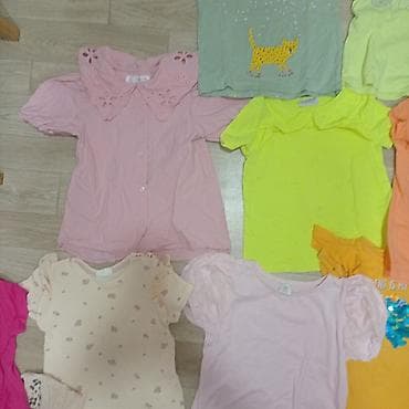 nike patike za decake: Paket dečijih majica i bluzica za devojčice – različiti modeli i boje — 4