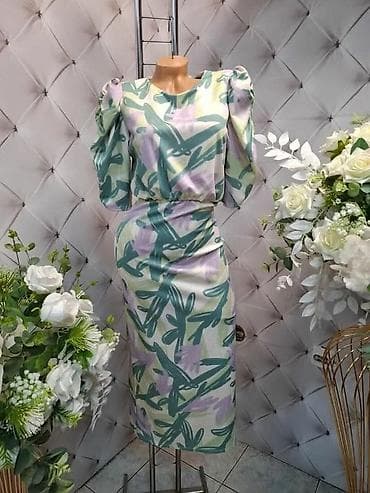 Haljine: 04. Haljine 3899 — 1