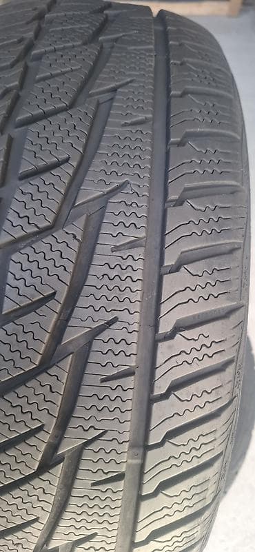 gume kupujem prodajem: 205 55 R16 . Prodajem 2kom polovne zimske auto gume dimenzije 205 55 — 3
