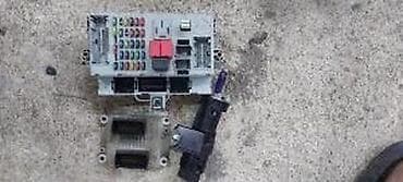 moj auto: FIAT PUNTO 1.2 BENZIN 16V MOTORNI RACUNAR KOMPLET | Ispravan set — 1