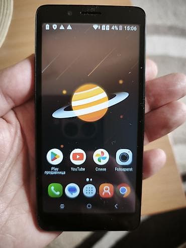 Alcatel pametni telefon sa Android operativnim sistemom. Tel je