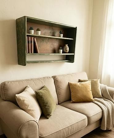 Zidna polica – ručni rad, vintage stil - Materijal: puno drvo -